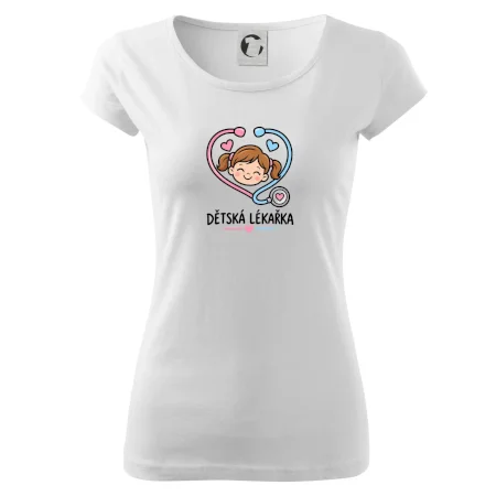 Dětská lékařka - holčička v srdci ze stetoskopu