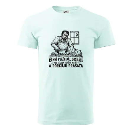 Řezník vzhůru od tří a porcuju prasata