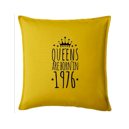 Queens are born in 1976