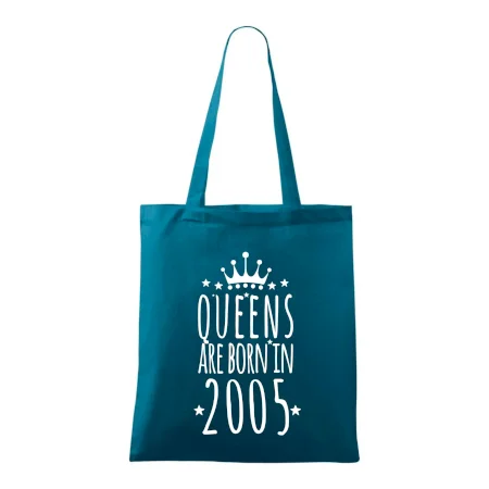 Queens are born in 2005