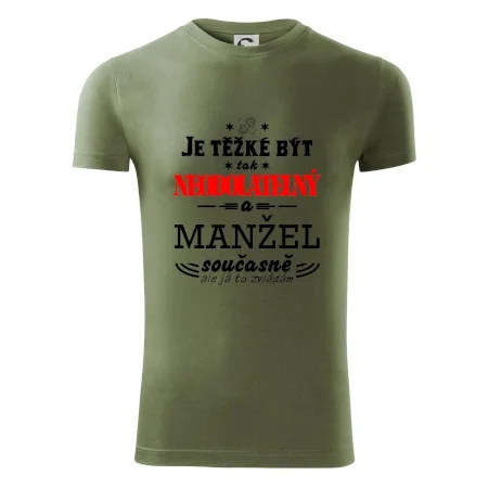 Je těžké být tak neodolatelný - manžel
