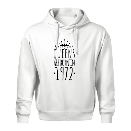 Queens are born in 1972