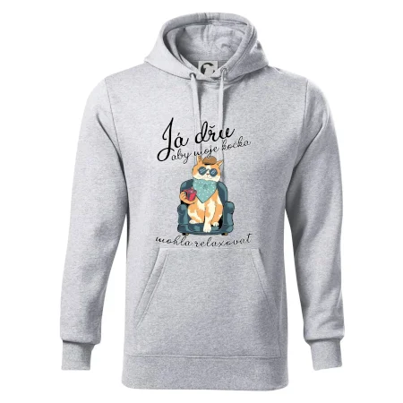 Já dřu, aby moje kočka mohla relaxovat