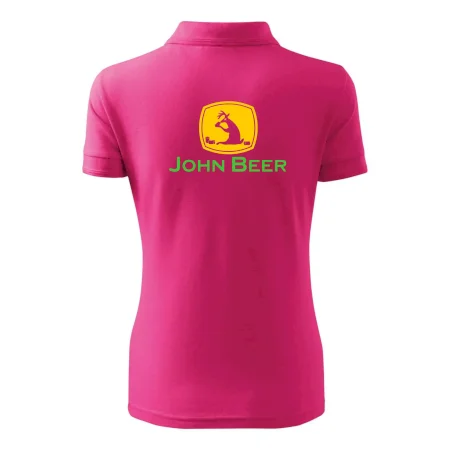 John Beer jelen s pivem