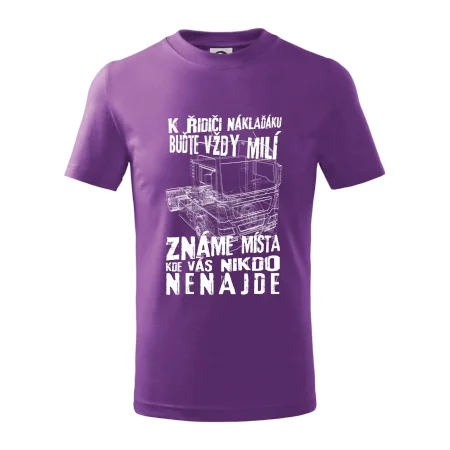 K řidiči náklaďáku buďte vždy milý