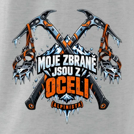 Alpinista se zbraněmi z oceli