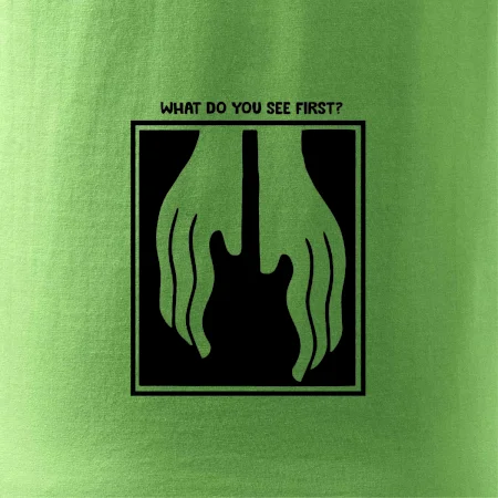 What do you see first? Kytara - Ruce