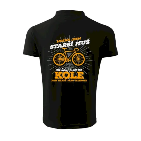 Starší muž - cyklista silniční kolo