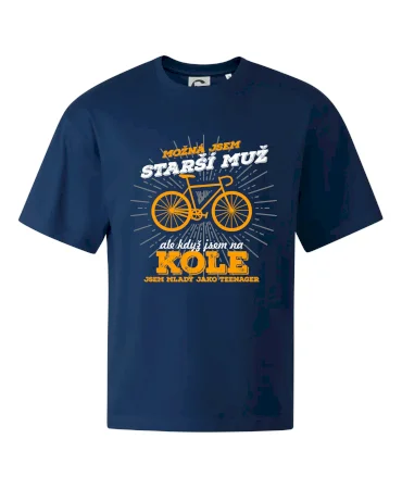 Starší muž - cyklista silniční kolo