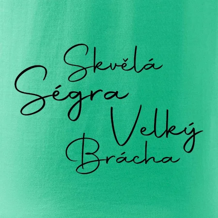 Velký brácha - nápis na zádech