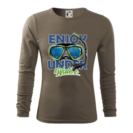 Enjoy Under Water
