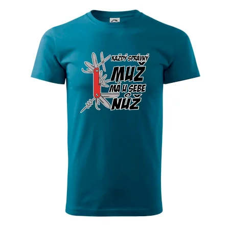 Každý správný muž, má u sebe nůž