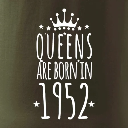 Queens are born in 1952