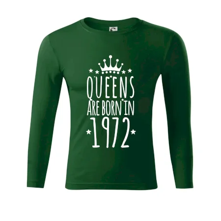 Queens are born in 1972