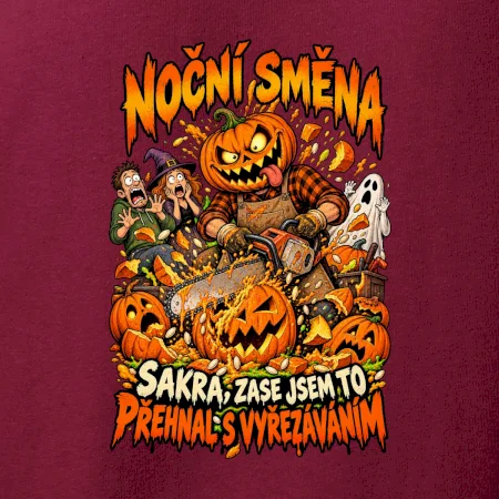 Noční směna dýňáka s motorovou pilou