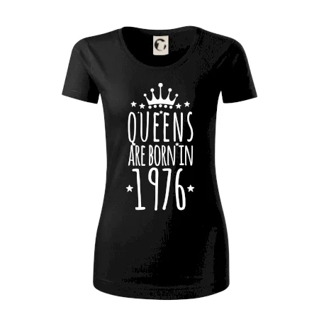 Queens are born in 1976