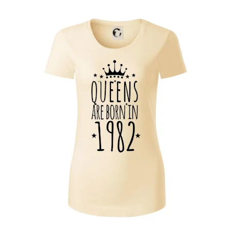 Queens are born in 1982