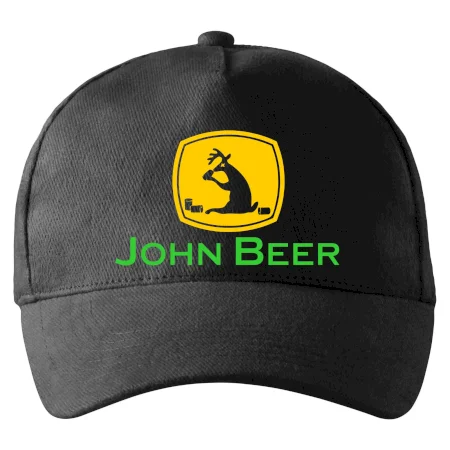 John Beer jelen s pivem