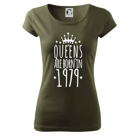 Queens are born in 1979