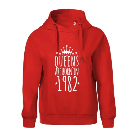 Queens are born in 1982
