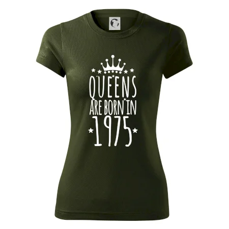 Queens are born in 1975