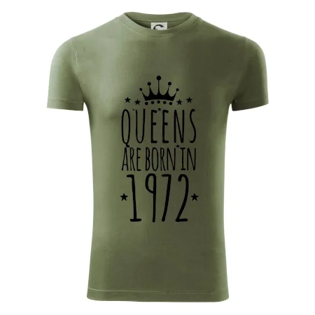 Queens are born in 1972