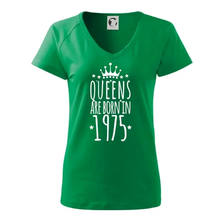 Queens are born in 1975
