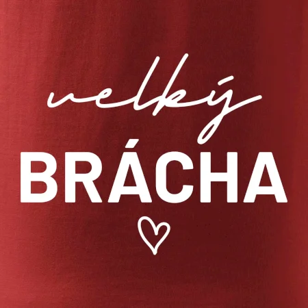 Velký brácha - nápis na prsou