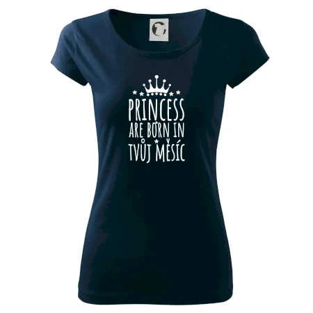 Princesses are born in (vlastní nápis měsíc narození)