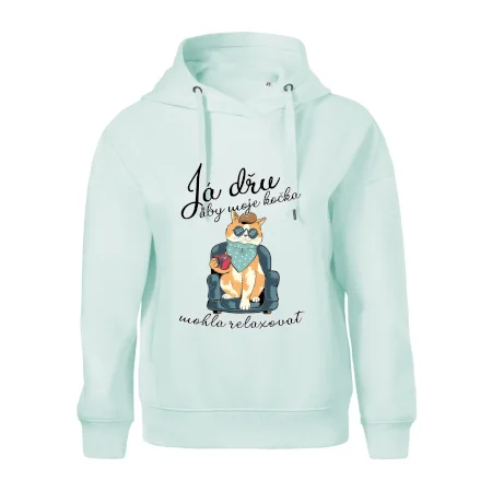 Já dřu, aby moje kočka mohla relaxovat