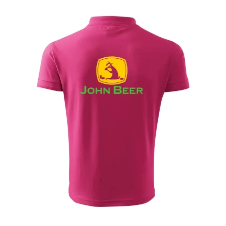John Beer jelen s pivem