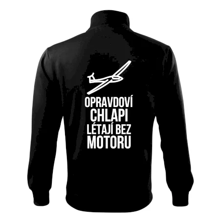 Opravdovi chlapi létají bez motoru