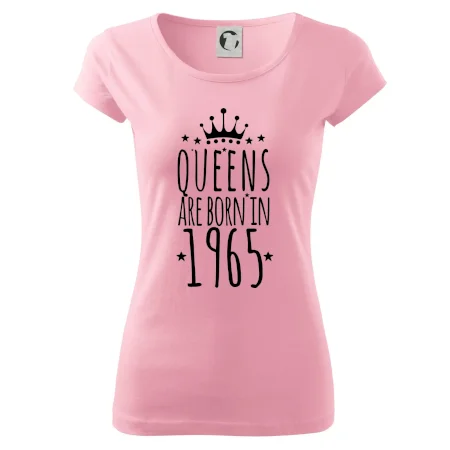 Queens are born in 1965