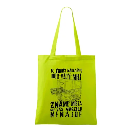 K řidiči náklaďáku buďte vždy milý