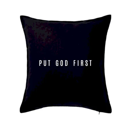 Put God first slabý nápis