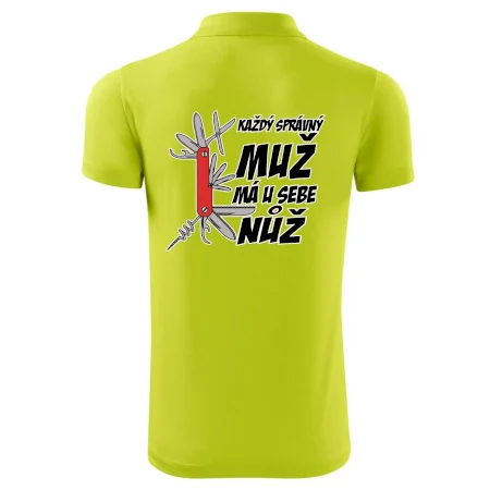 Každý správný muž, má u sebe nůž
