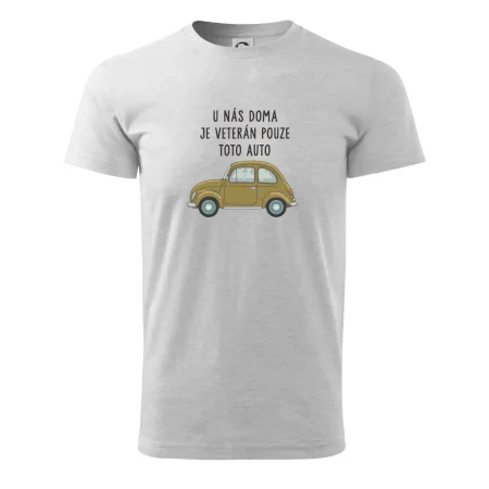 U nás doma je veterán pouze toto auto zelené