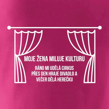 Žena miluje kulturu