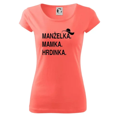 Manželka mamka hrdinka