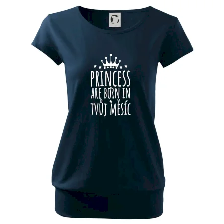 Princesses are born in (vlastní nápis měsíc narození)
