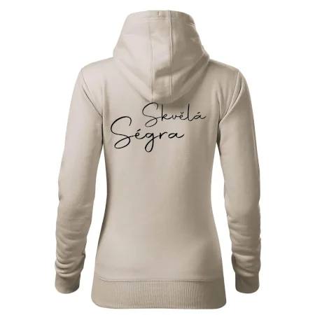 Skvělá ségra - nápis na zádech