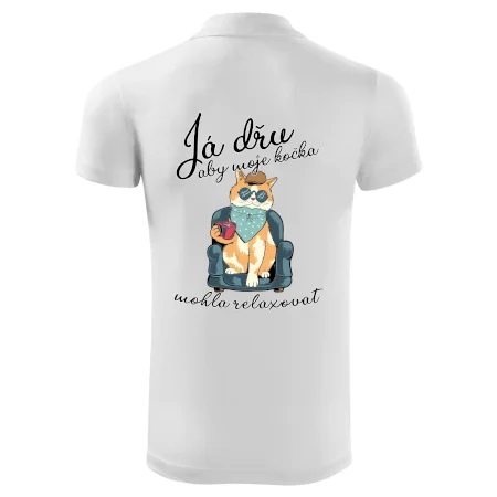 Já dřu, aby moje kočka mohla relaxovat