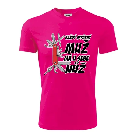 Každý správný muž, má u sebe nůž