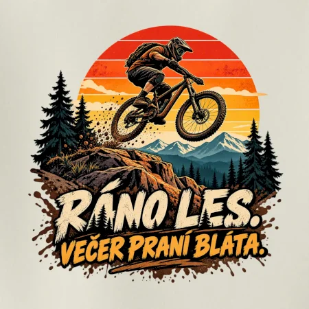 Ráno les večer praní bláta na kole