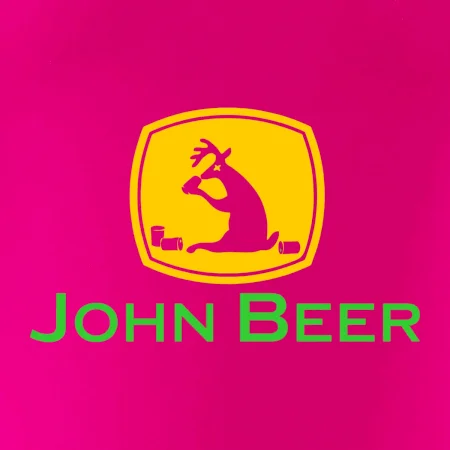 John Beer jelen s pivem