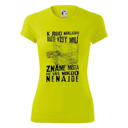 K řidiči náklaďáku buďte vždy milý