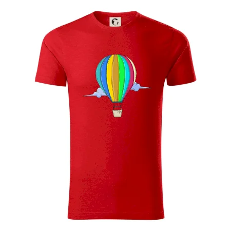 Horkovzdušný balon v oblacích