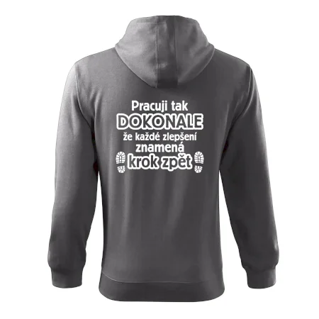 Pracuji dokonale krok zpět