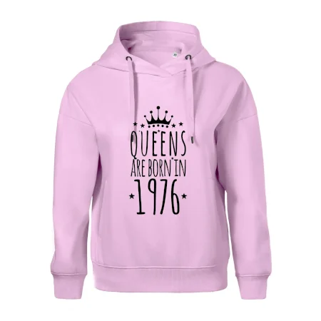 Queens are born in 1976