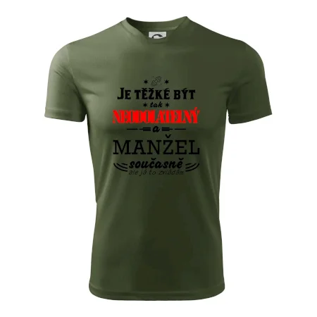 Je těžké být tak neodolatelný - manžel